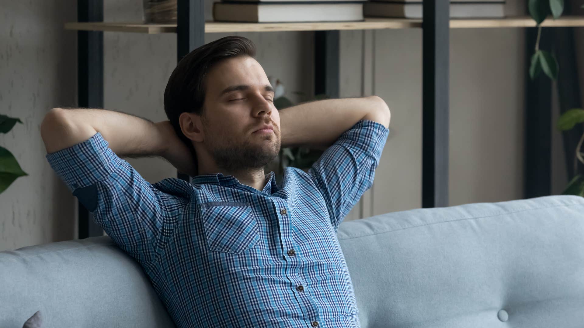 people who can’t handle small talk usually have these personality traits they prefer silence to noise