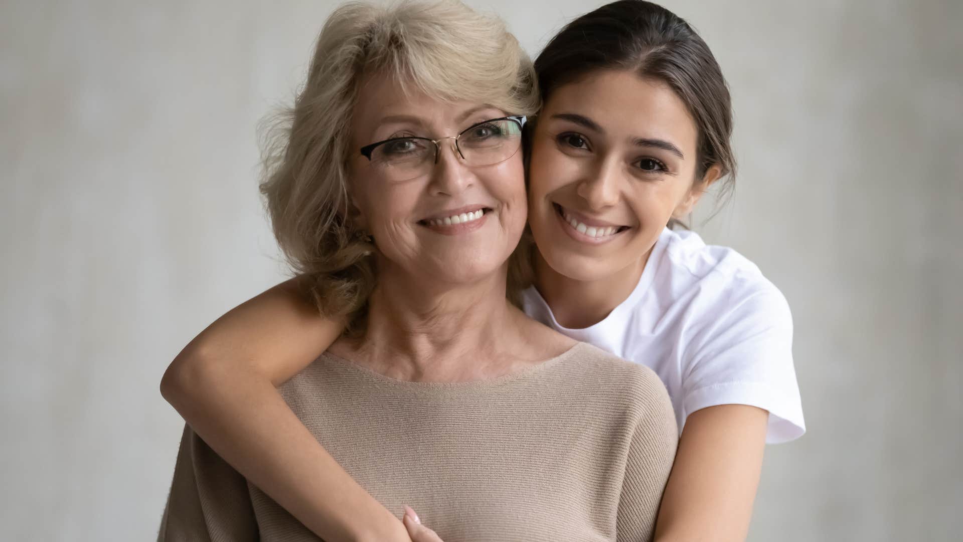 woman who enjoys her own company and is grateful