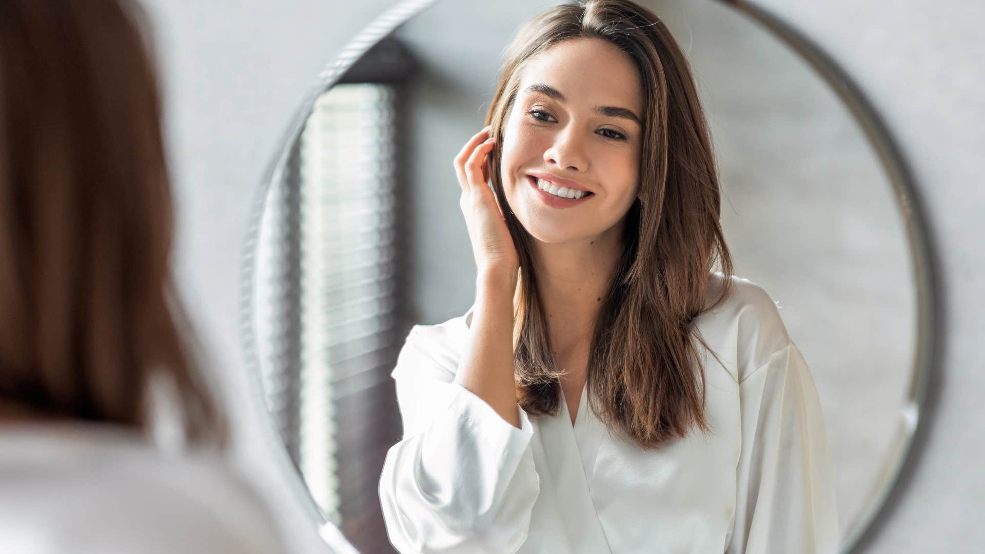 woman who enjoys her own company with the trait self-acceptance