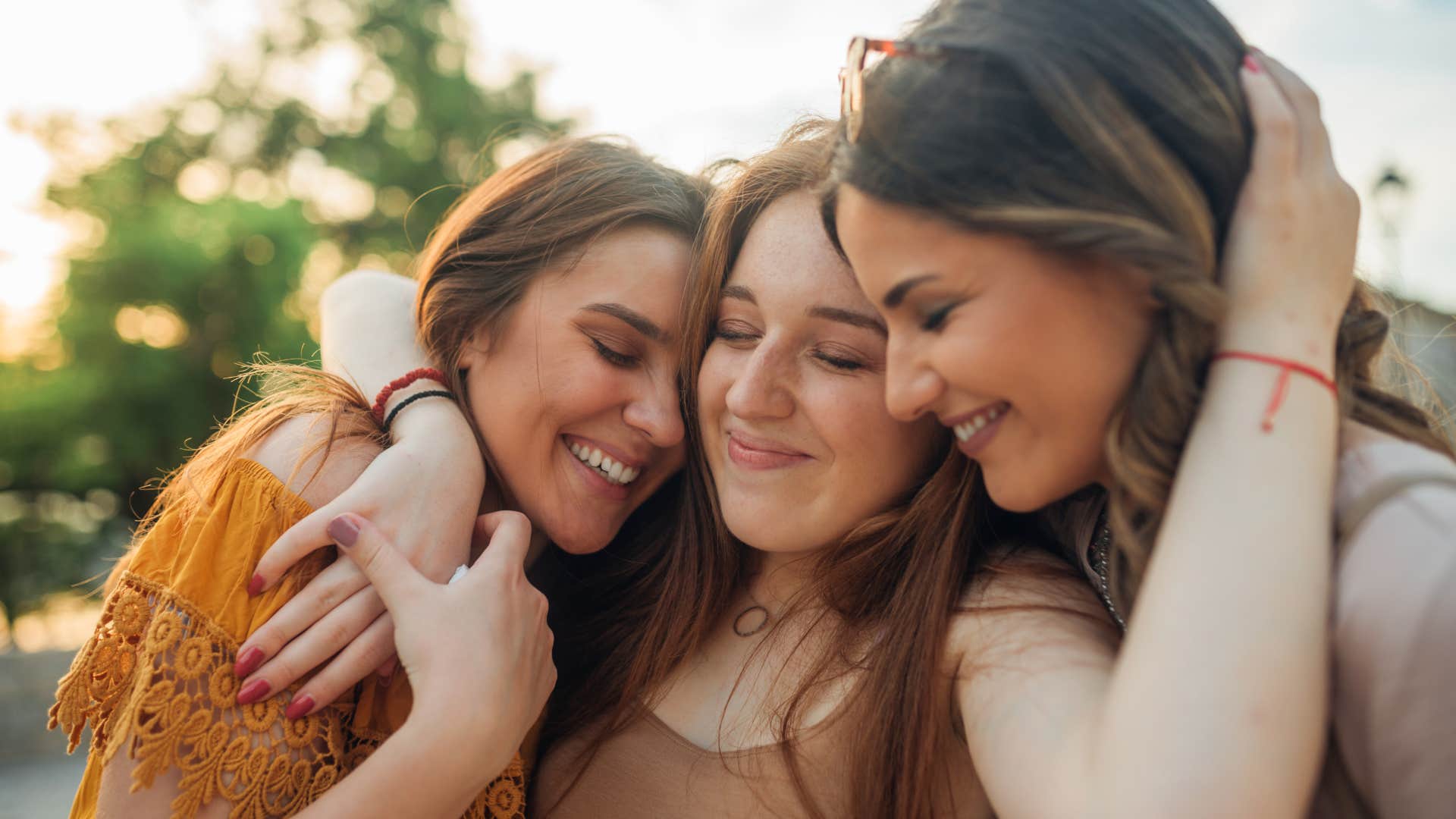 people who love small talk usually have these personality traits they tend to be generous with their energy