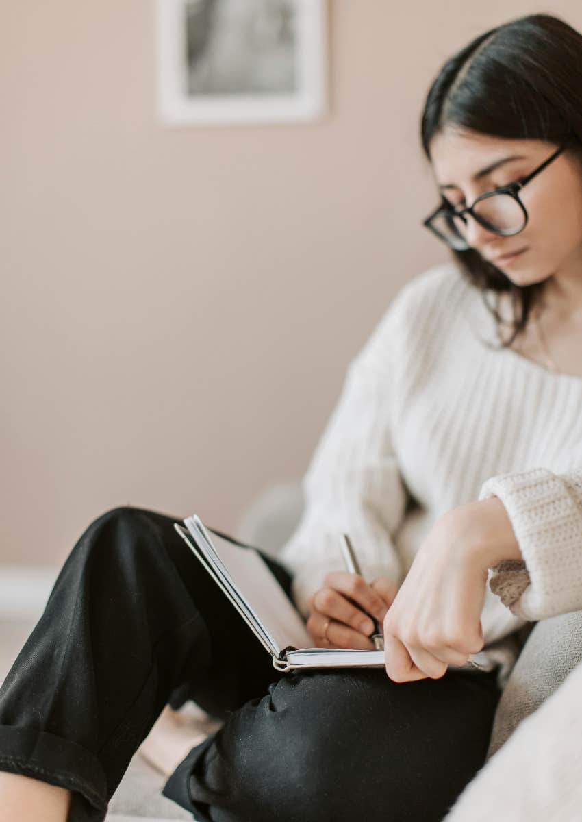 conscientious woman personality traits financially successful people study
