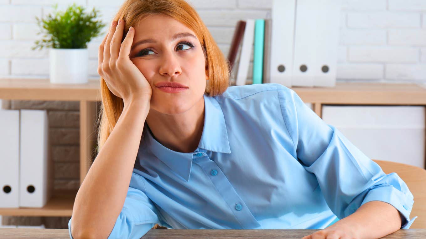 Phrases Lazy People Use To Try And Convince You They're Working Hard Phrases Lazy People Use To Try And Convince You They're Working Hard