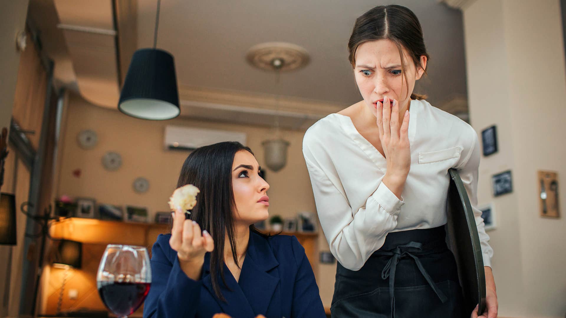 Waitstaff doesn't know who customer is