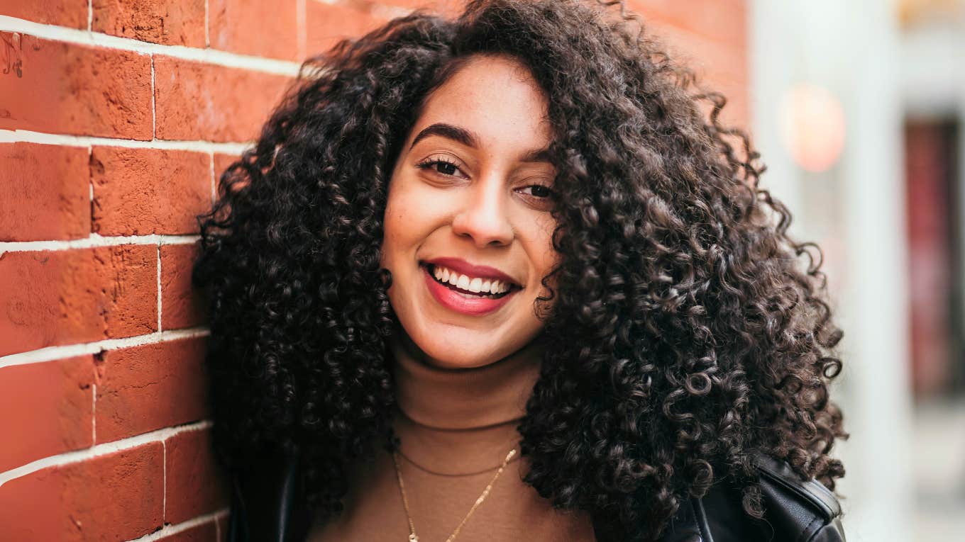 9 Phrases Women Use On A Regular Basis That Attract Genuinely Decent Men Woman who naturally attracts decent men.