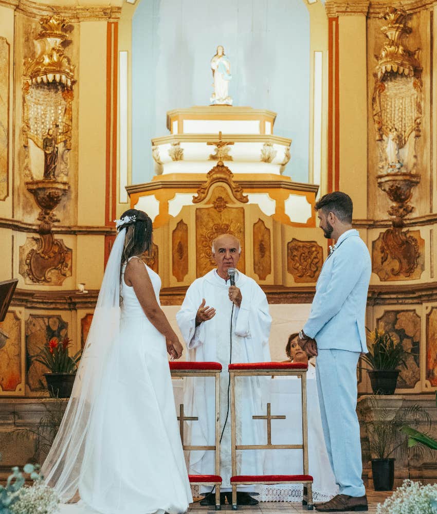 Priest invalidates marriage because of the groom's joke