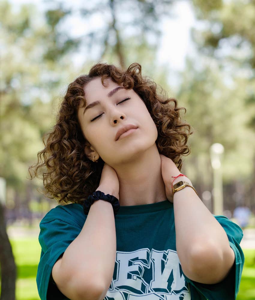 woman using intermittent fasting and other proven techniques to heal brain wound from trauma