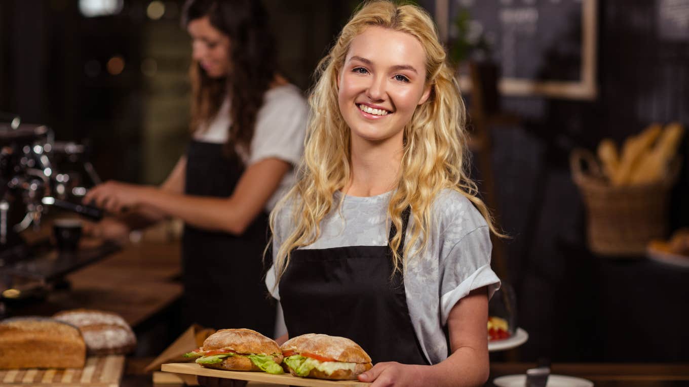 Server Reveals The Difference Between How Boomers And Gen Z Leave Their Tables Server Reveals The Difference Between How Boomers And Gen Z Leave Their Tables