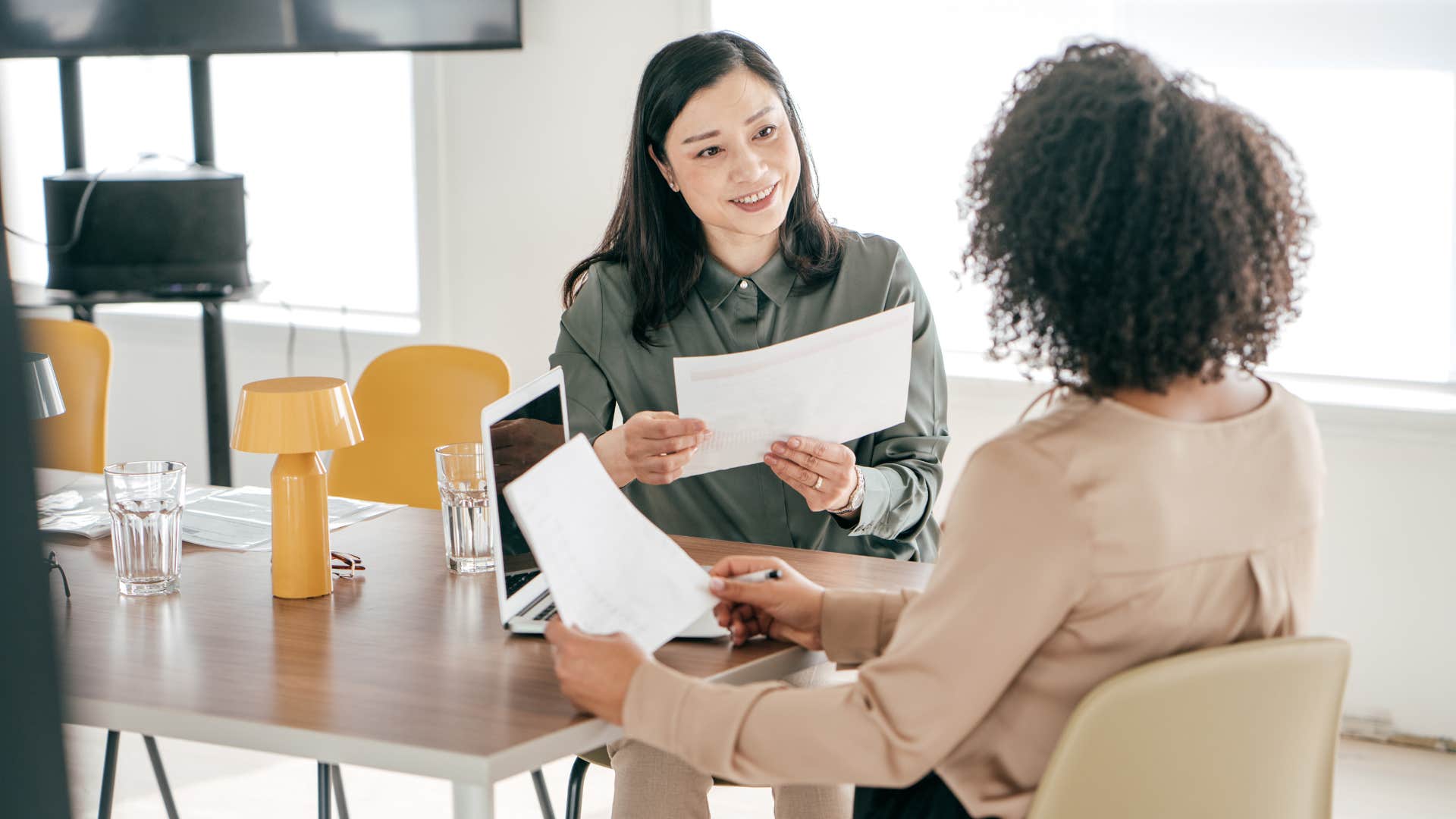 signs of a highly intelligent employee that seem like they would backfire, but never do asking lots of simple questions