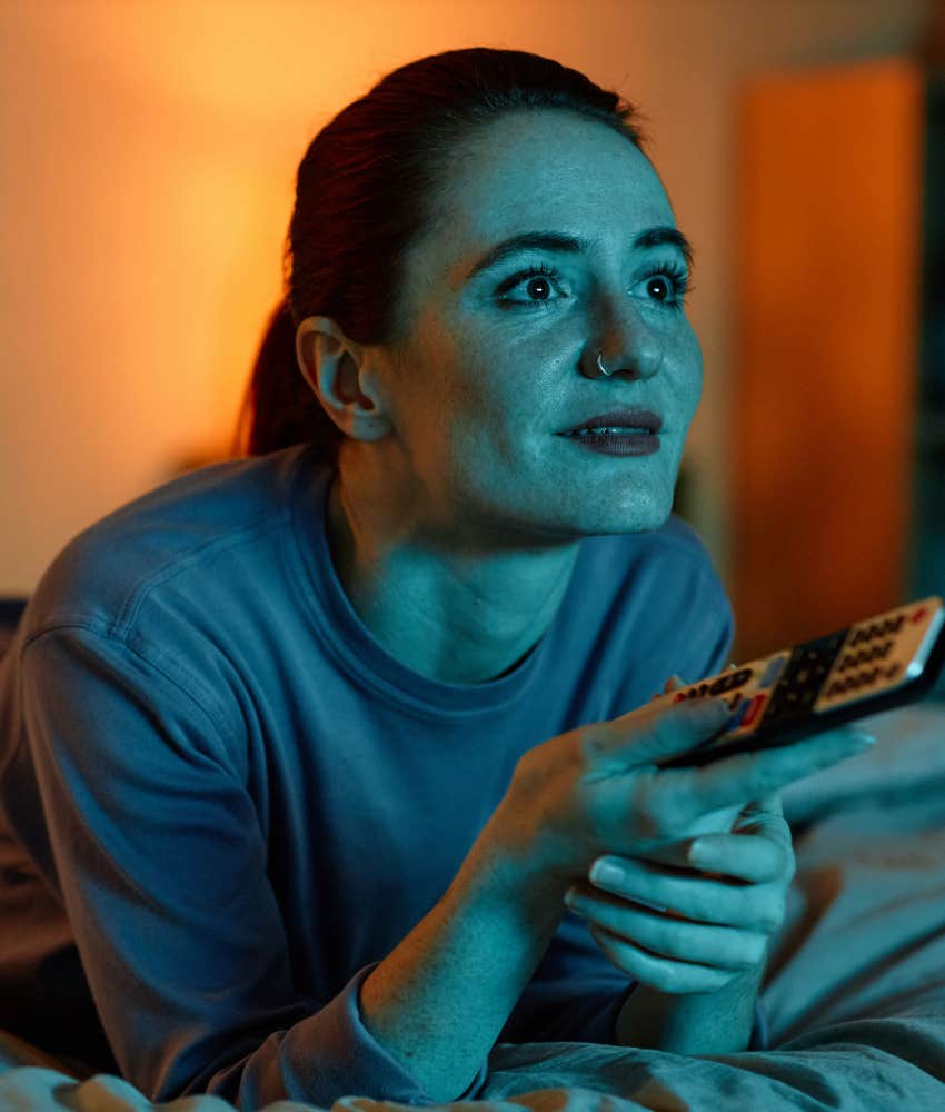 Women has silent screen time habit 