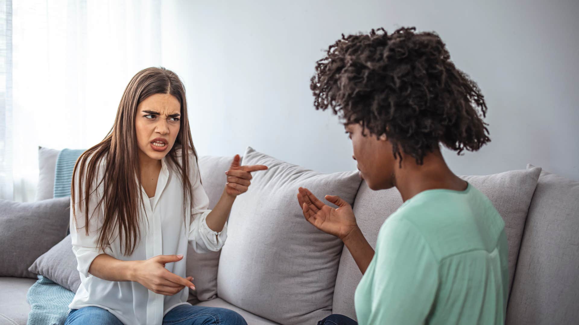 woman who pushes friends and family away by comparing lives