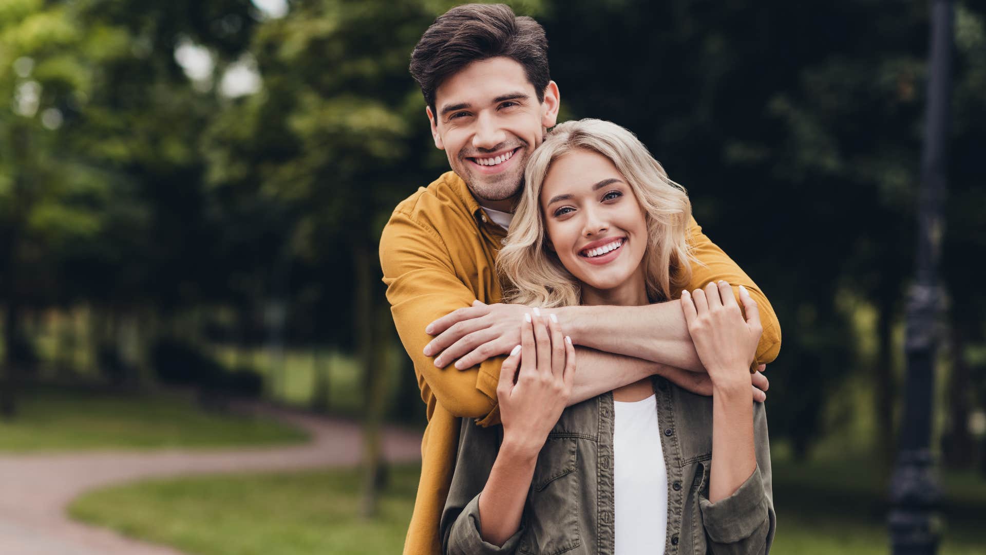woman with the marriage habit of touching husband