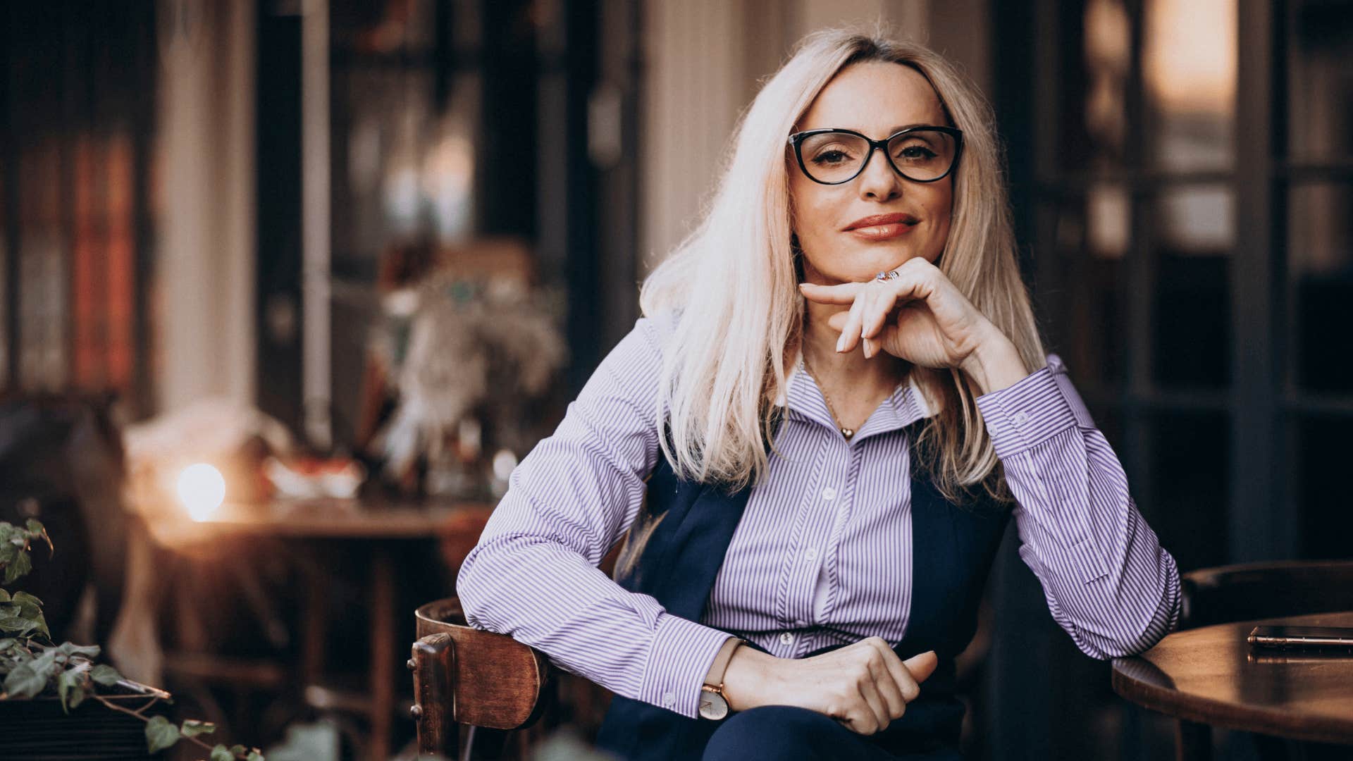 woman sees everything more clearly after divorce