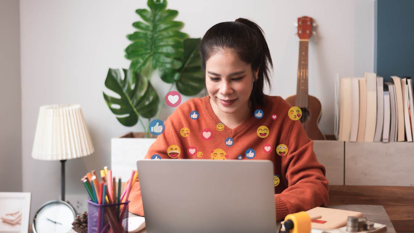 Survey Says Your Co-Workers Find These Emojis Passive-Aggressive Survey Says Your Co-Workers Find These Emojis Passive-Aggressive