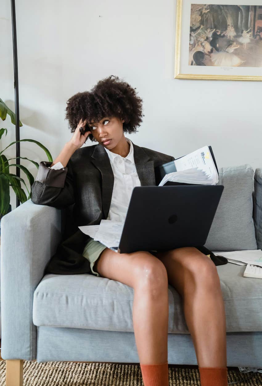 worker annoyed at the lack of pay transparency
