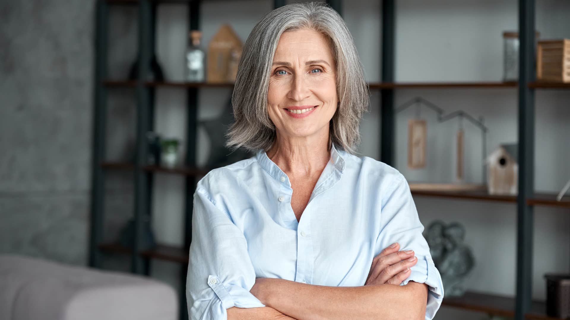 professional boomer woman following a strict dress code at work