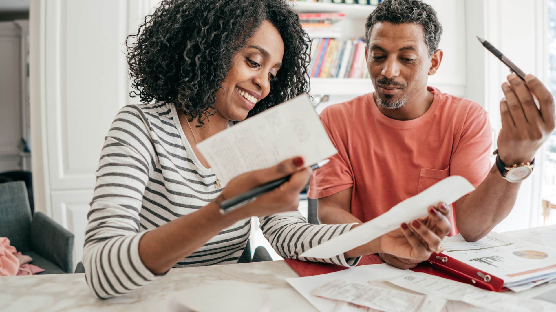 track their spending things budget-savvy people do that make everyone else feel a little guilty
