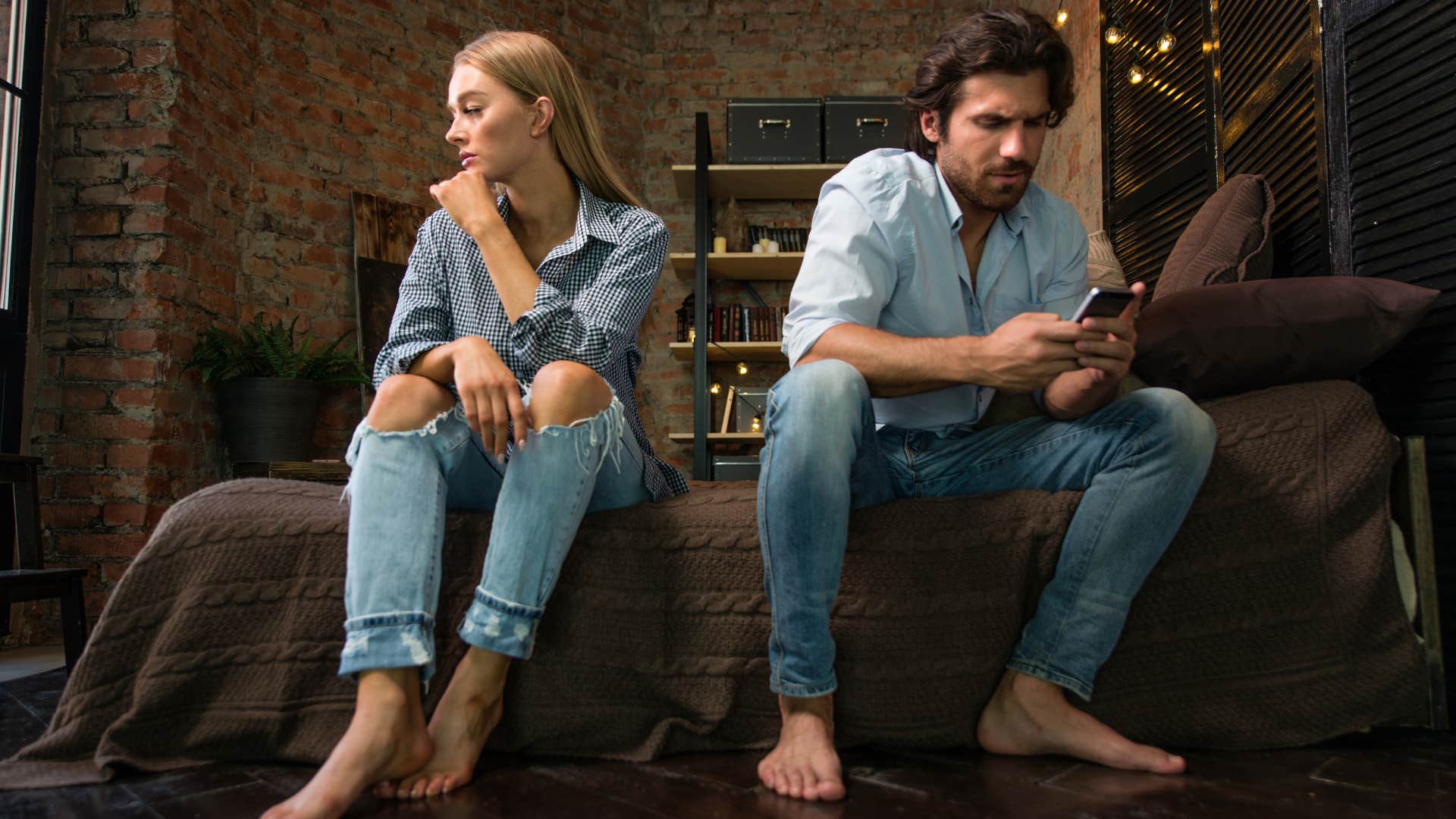 things emotionally intelligent women do that make avoidant men uncomfortable they don't chase or overgive