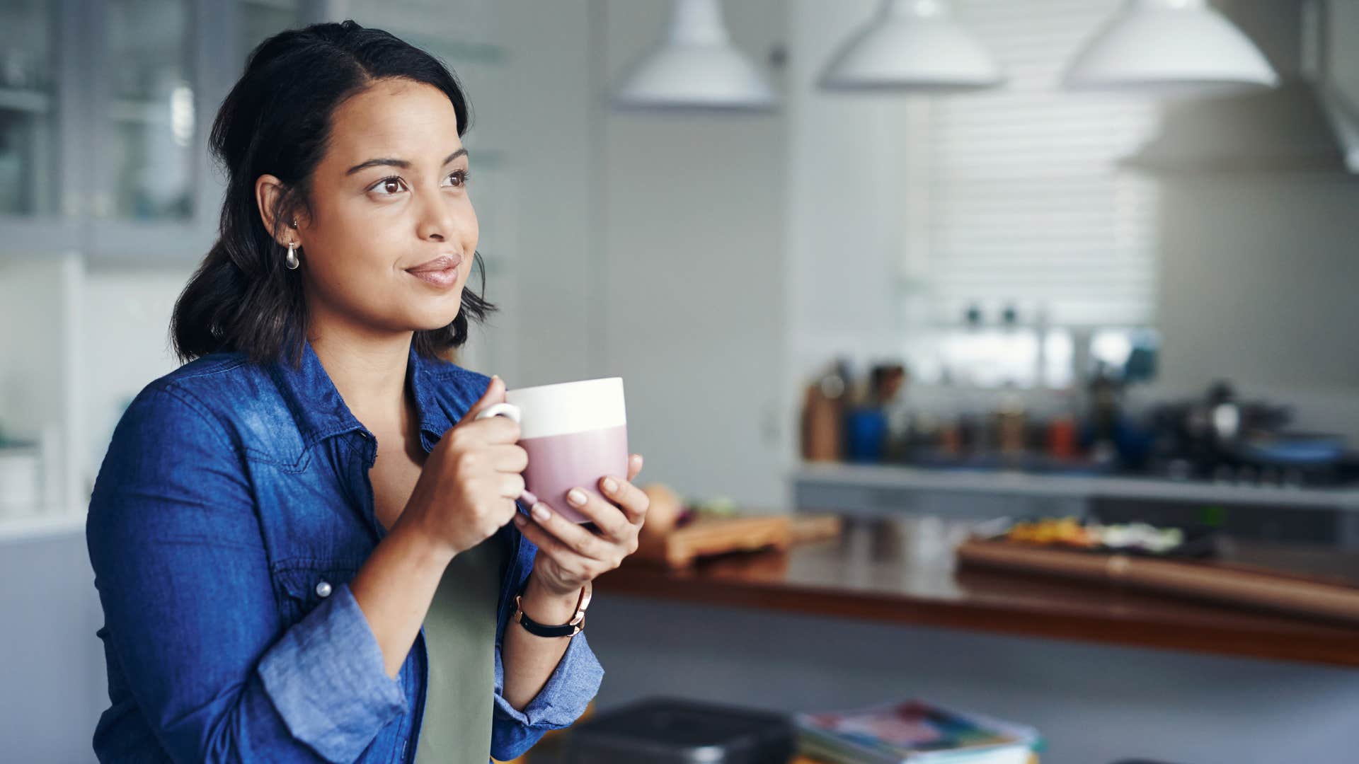 pause before reacting things emotionally mature people do when they’re hurt