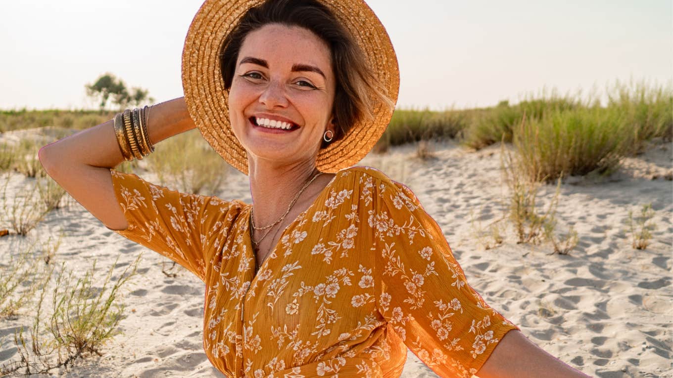 Woman doing things frugal people do to get out of debt 
