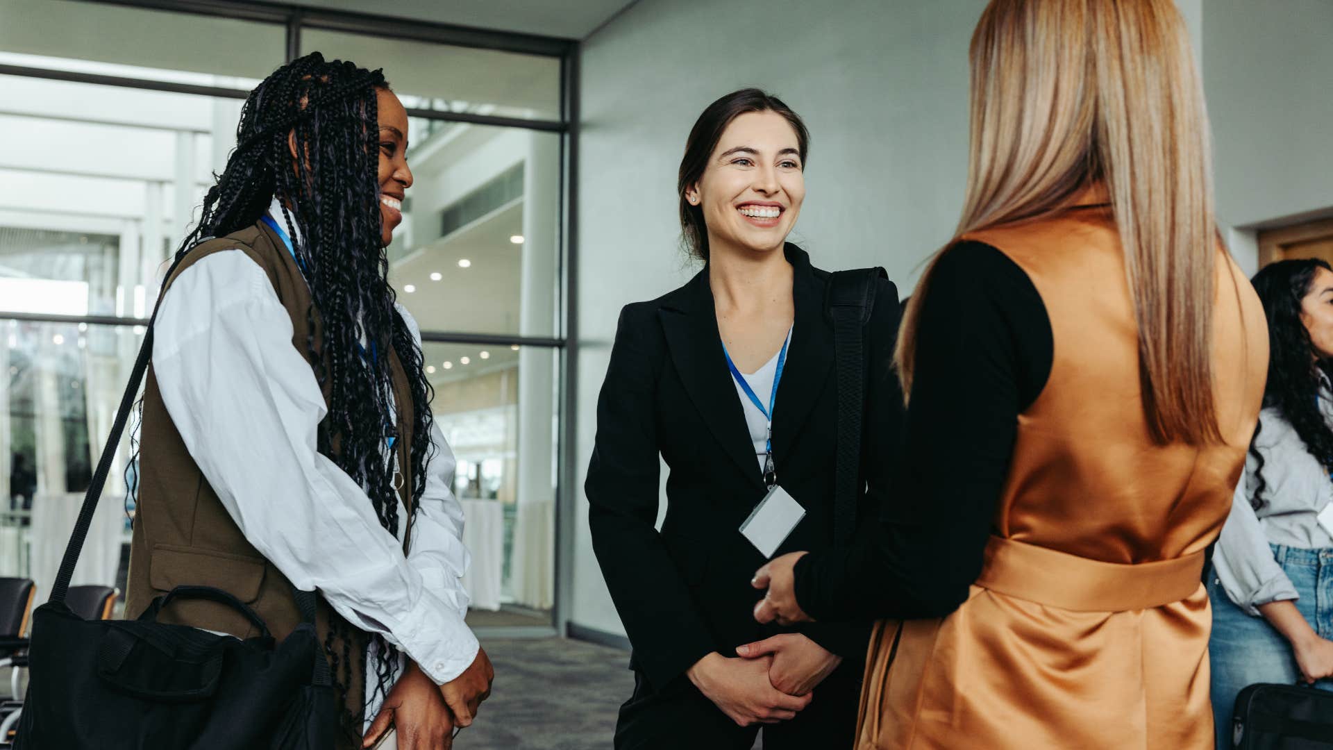 confident women who stopped not knowing how to communicate