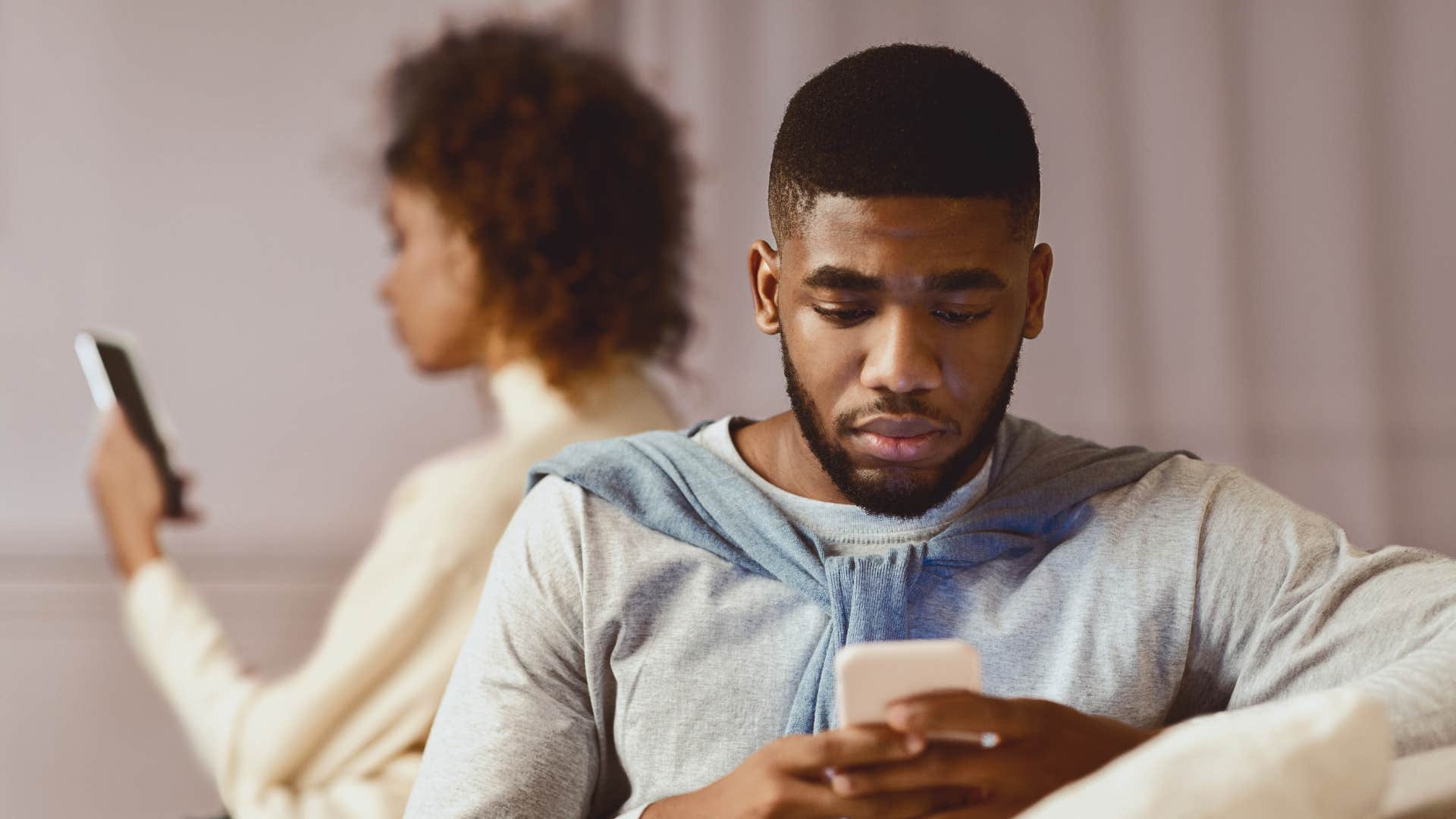 couple posting about their disagreements on social media