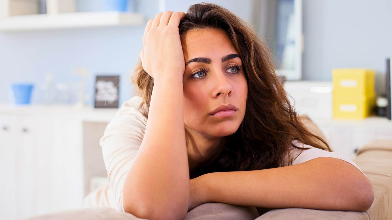 11 Things In Someone's Home That Instantly Reveal They Avoid Real Responsibility