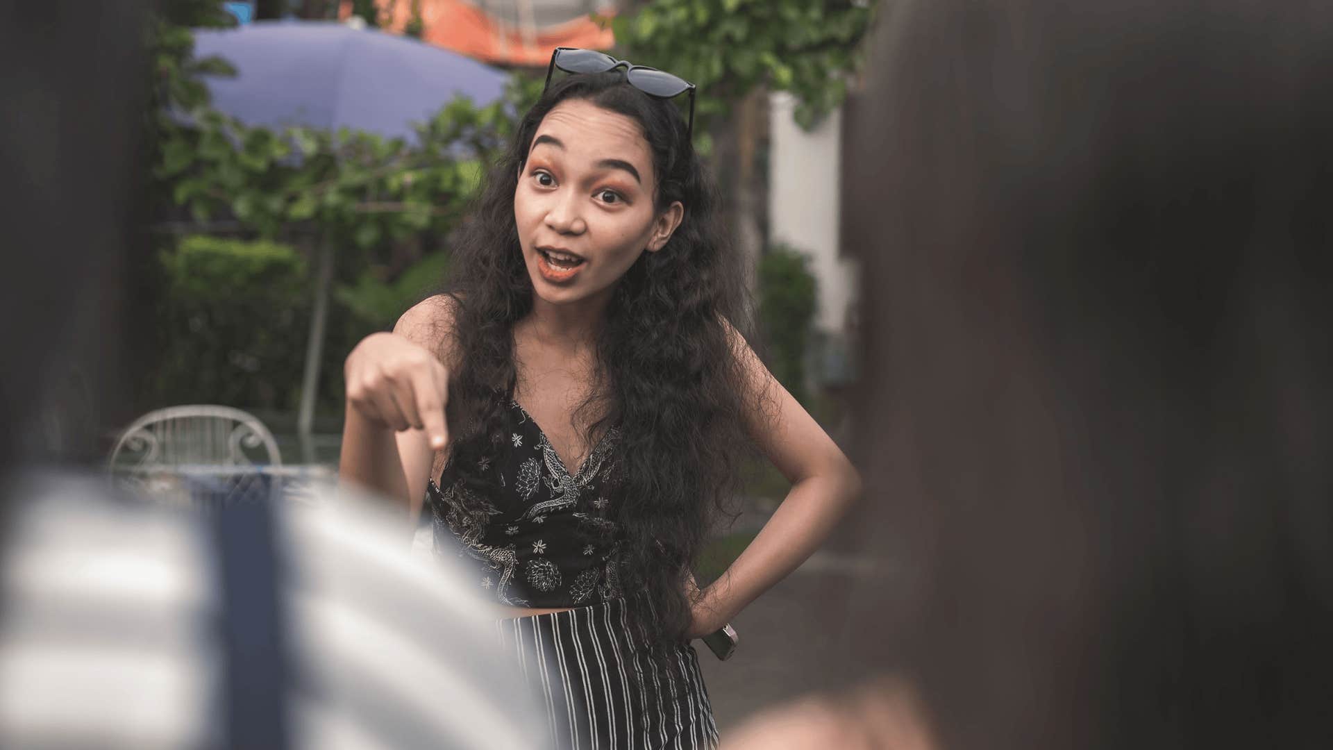 woman with manners instantly notices someone who wasn't raised right because they act entitled