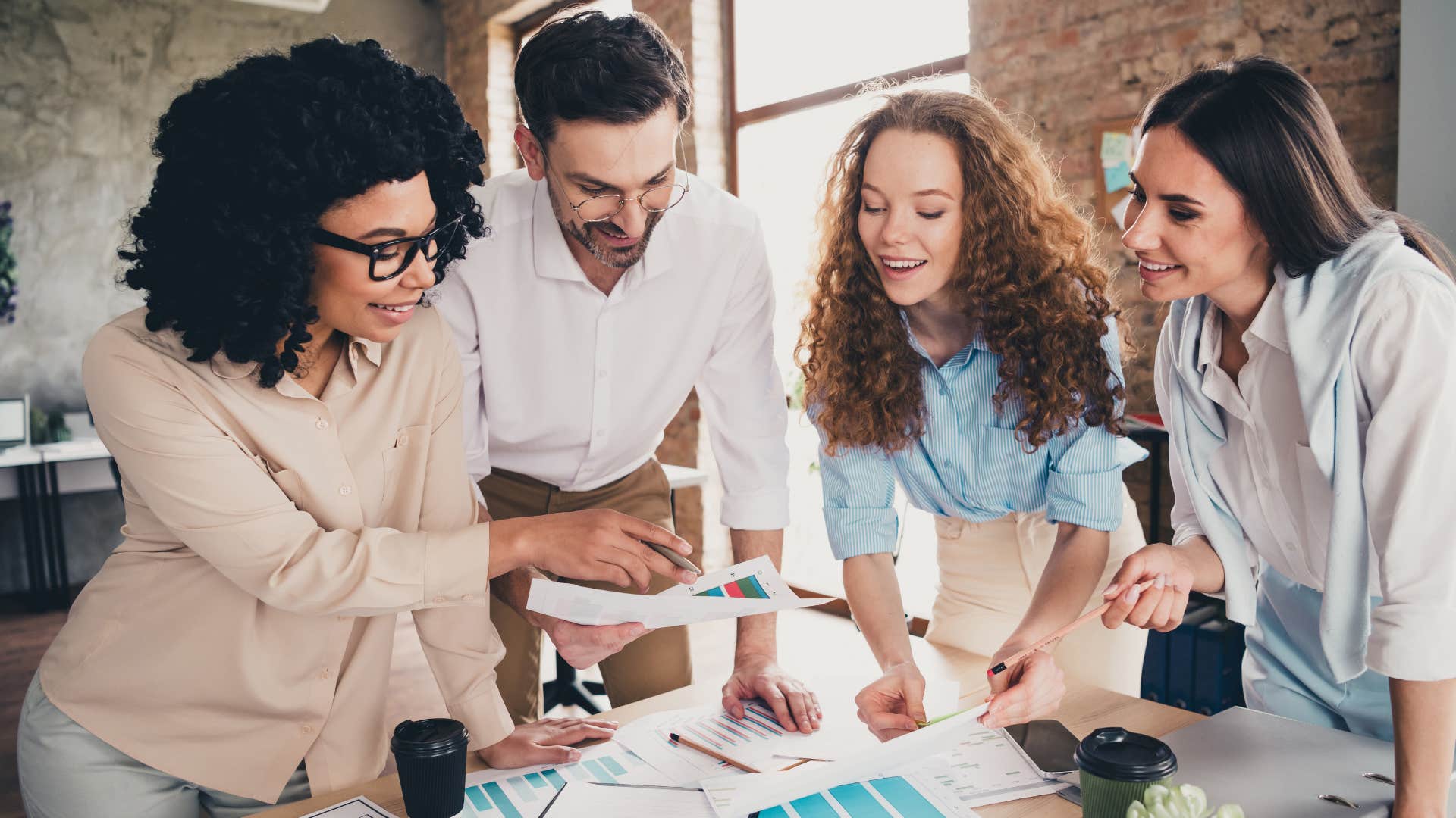 a boss gives credit to the wrong person during a meeting