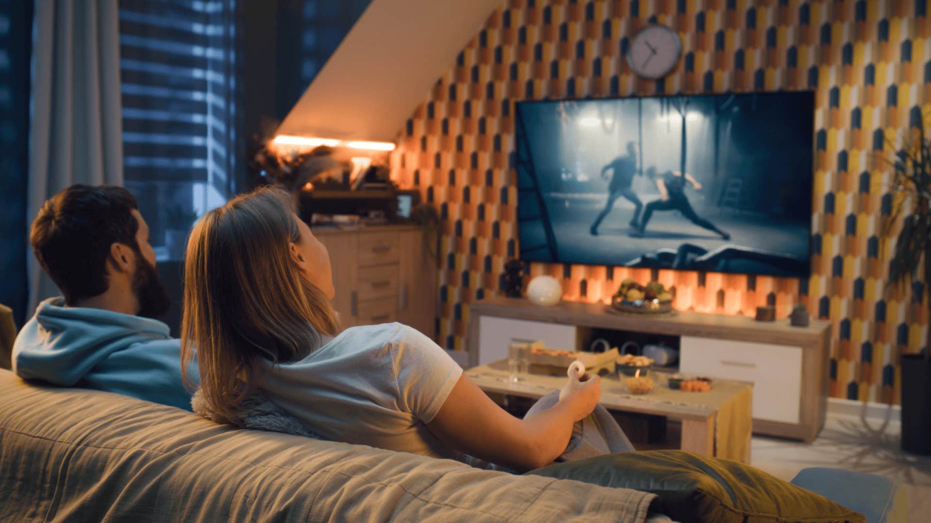 screens in every room reveal they don't actually have their life together 
