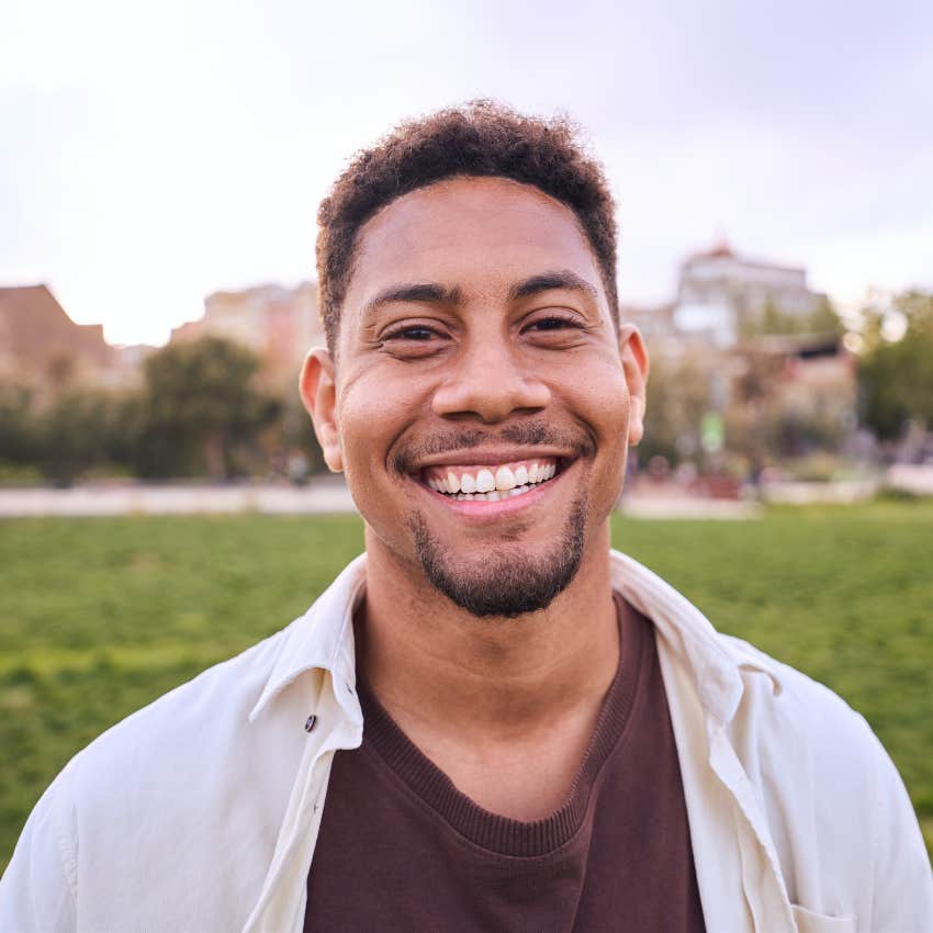 man who attracts top-tier women with his independence