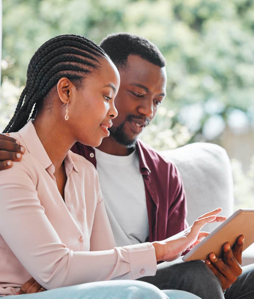 Couple trusts not to abandon each other during conflict