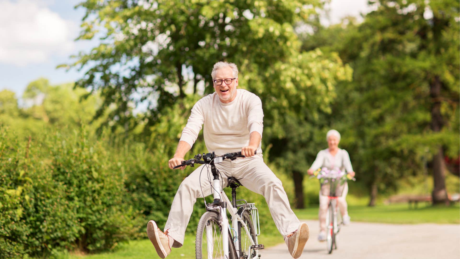 retired couple thriving not waiting for happiness