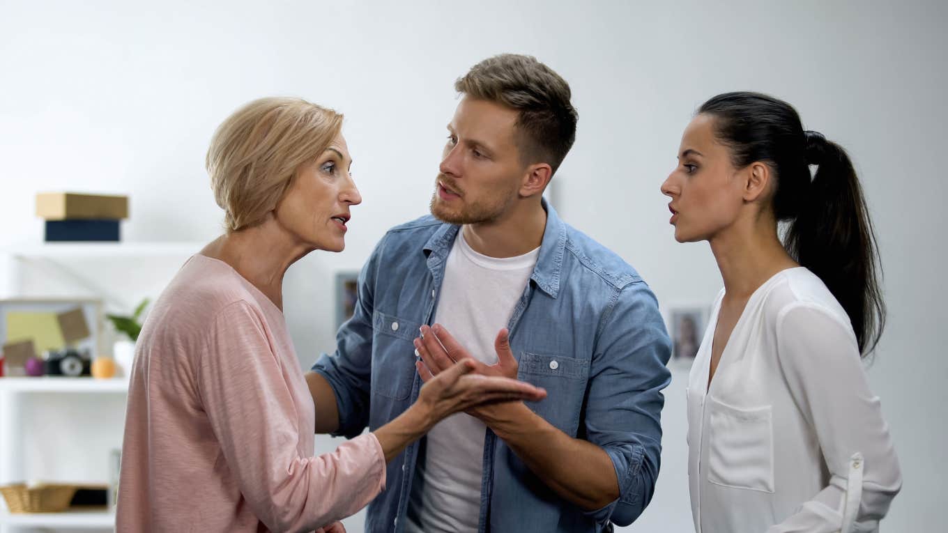 womans fiance tells her to apologize after sister insulted her couple arguing with in-laws