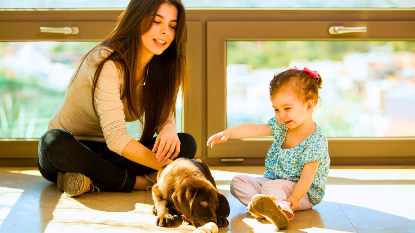 Women Who Can’t Stand Their Pets After Having Children Usually Have These Reasons Women Who Can’t Stand Their Pets After Having Children Usually Have These Reasons