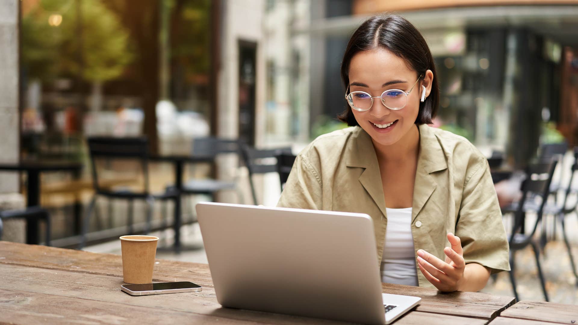 woman working at cafe