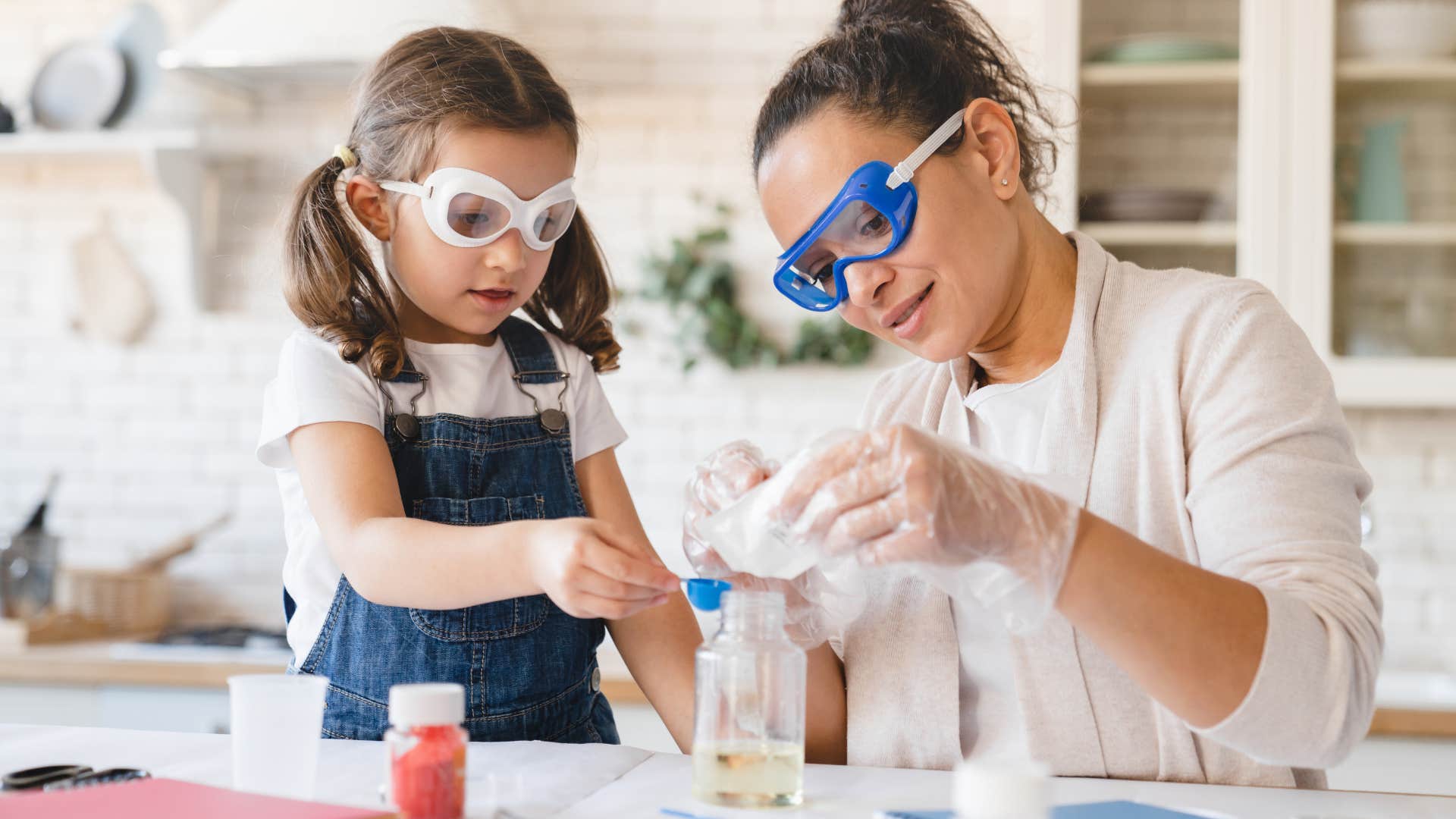 Parent teaches kids to DIY