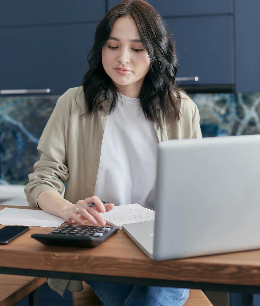 woman working on her budget