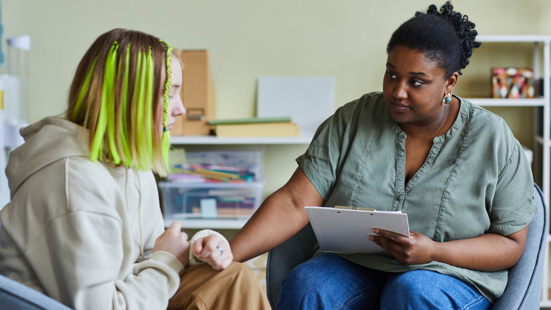 Doctor helps patient focus on happy health