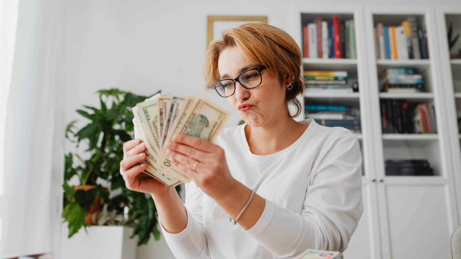 bosses who struggle to manage Gen Z workers usually make these mistakes wage theft
