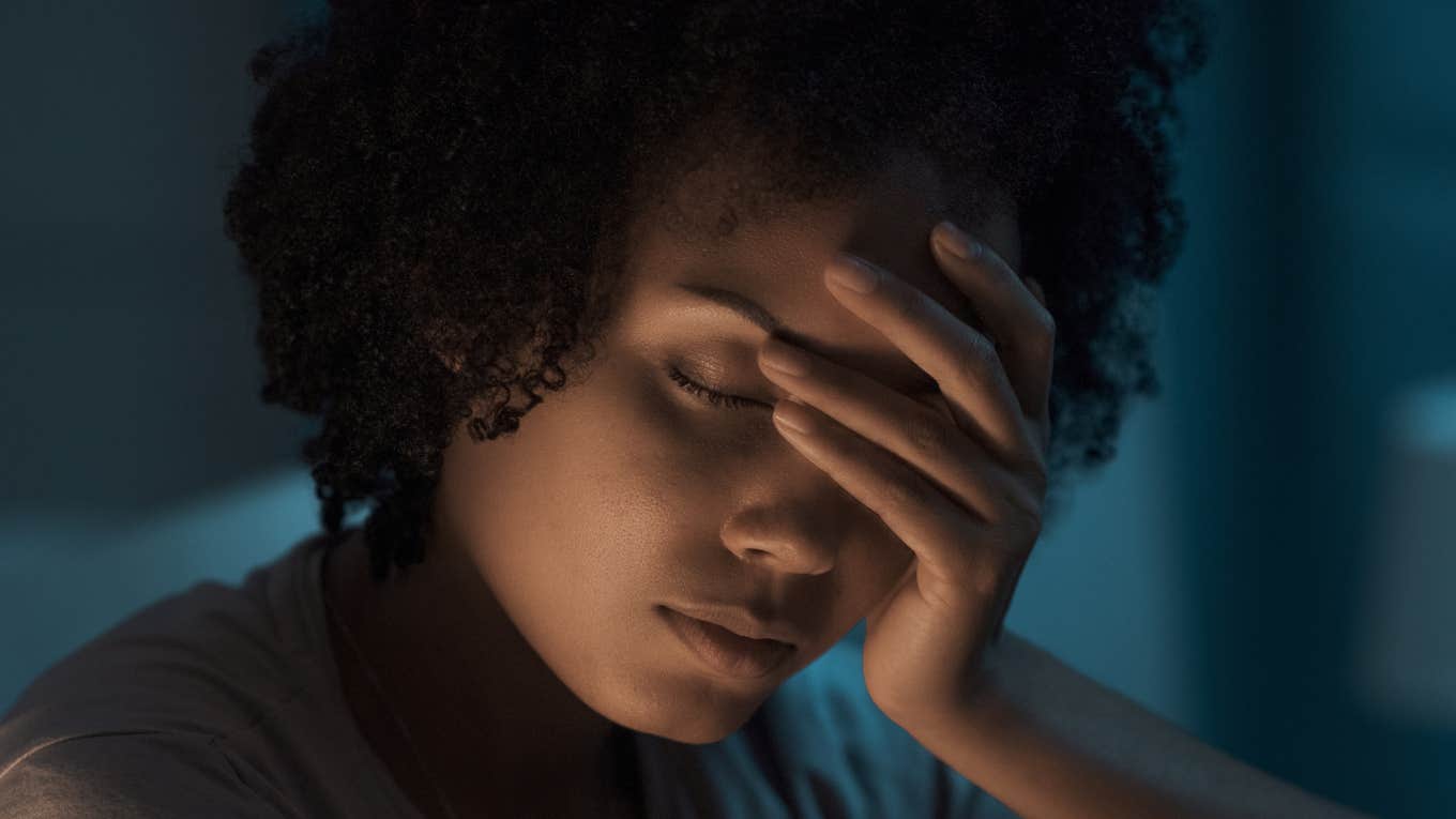Why Your Brain Loves To Panic At 3 AM — And How To Shut It Down, Explains Longevity Doctor Person panics and shuts down.
