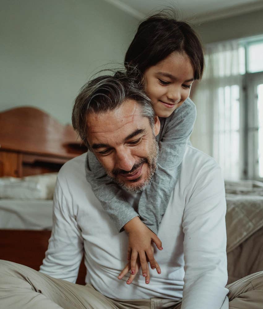 Single Dad Called A Misogynist Because he didn't want his daughter to pierce her ears