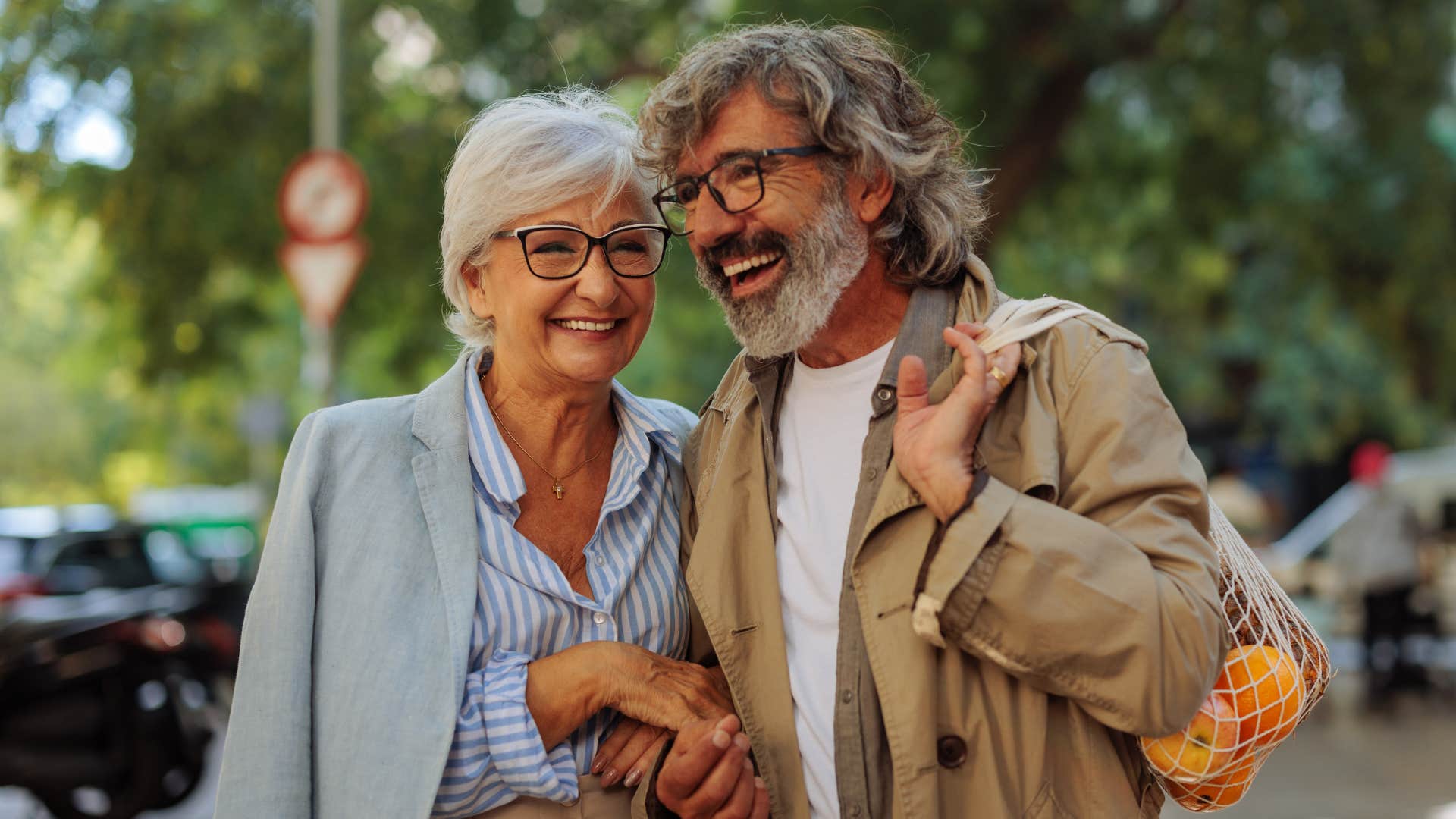 Talking helps two people feel lighter
