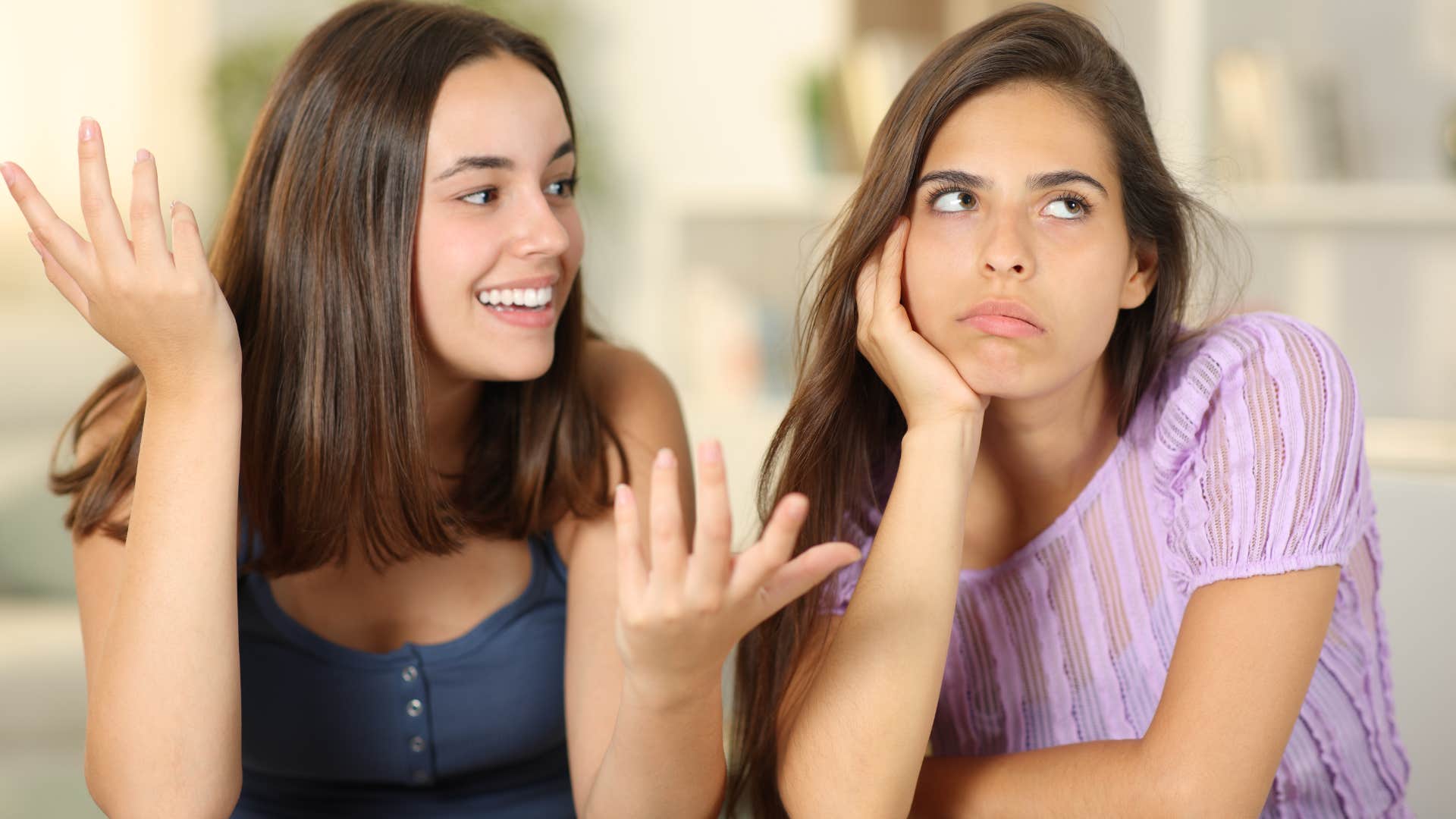 Woman who's only keeping superficial connections talking to a friend.