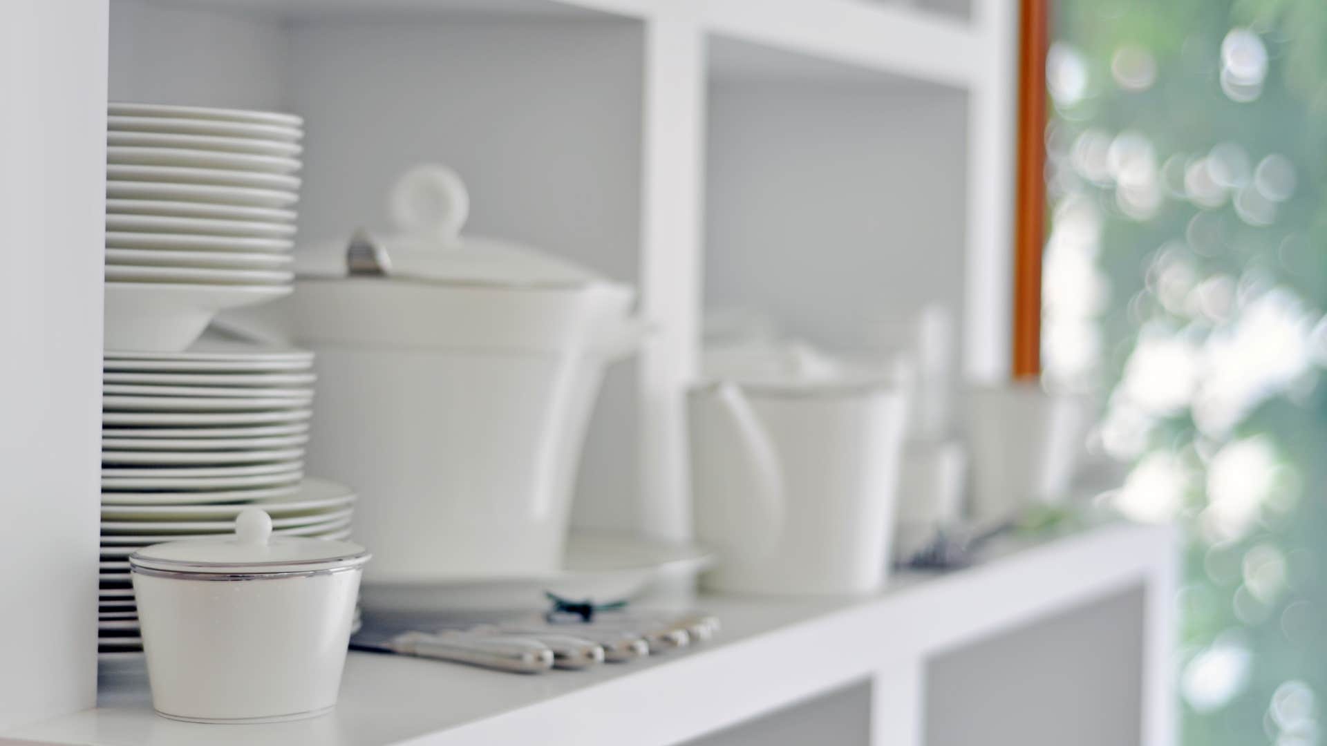 habits that are normal in wealthy homes but confuse average people having a separate set of dishes for everyday use and guests