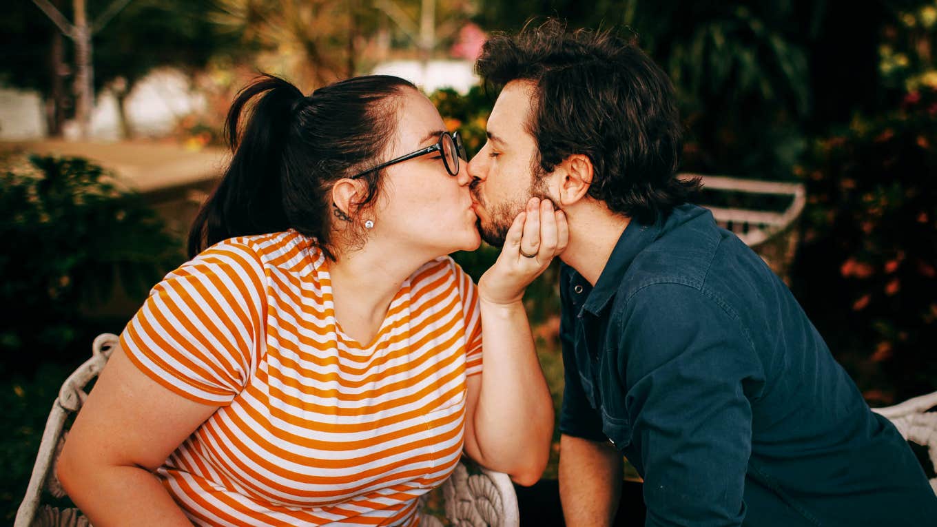 Habits Of Couples Who Keep The Romance Strong Even After Years And Years Together Couple who keeps the romance strong after years together.