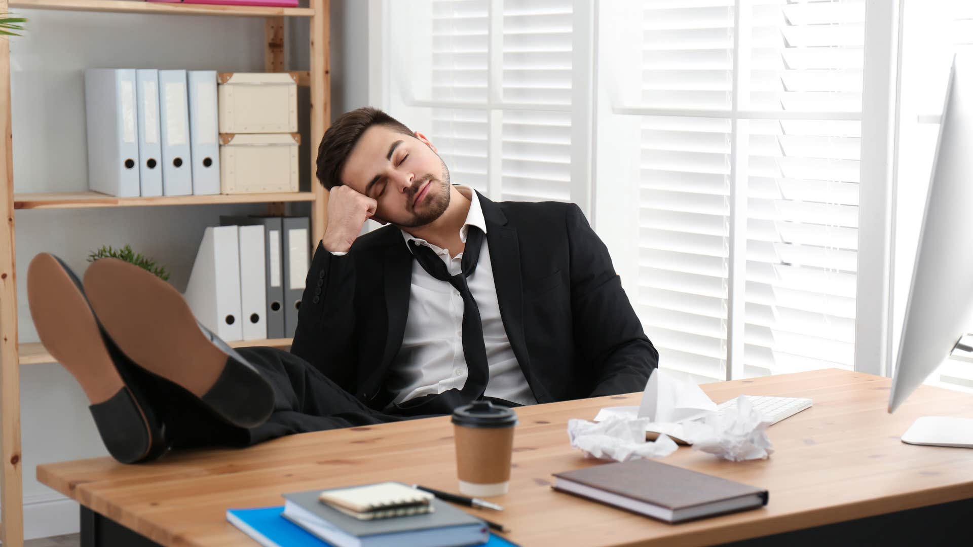 Shirking duties habits that make people quietly question your leadership skills