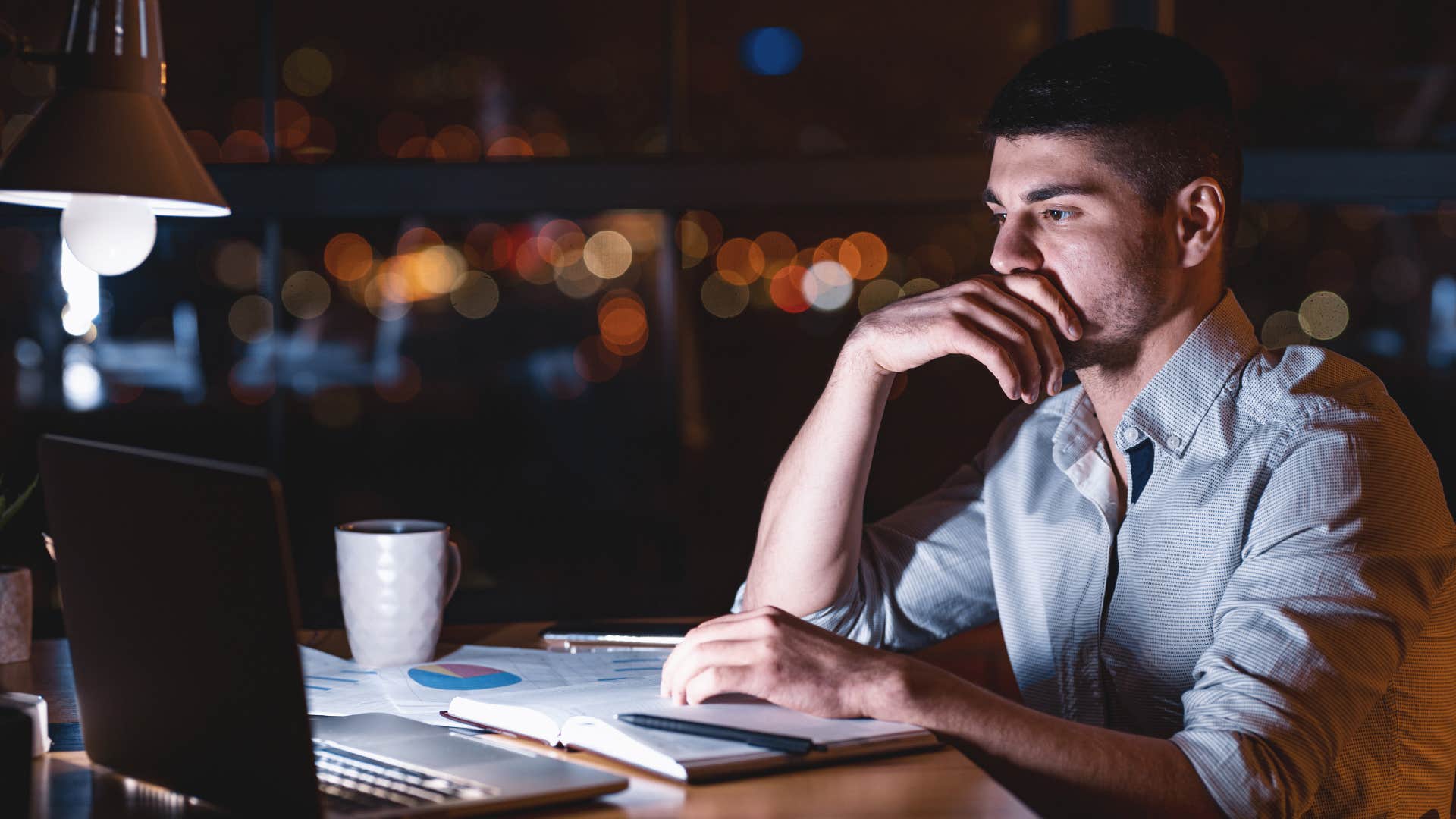 husbands who secretly feel trapped in marriage usually avoid coming home at night