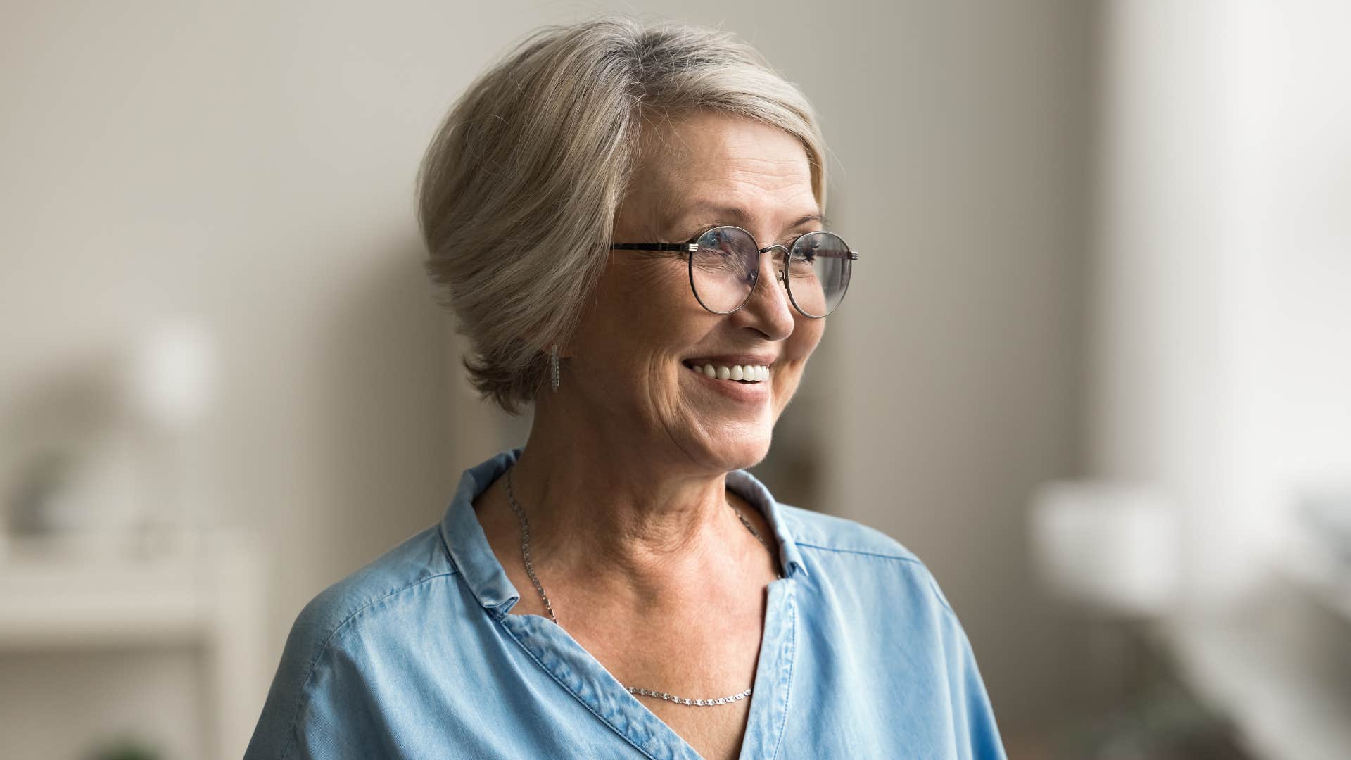 woman who wants to maintain a sense of clarity as she lets go