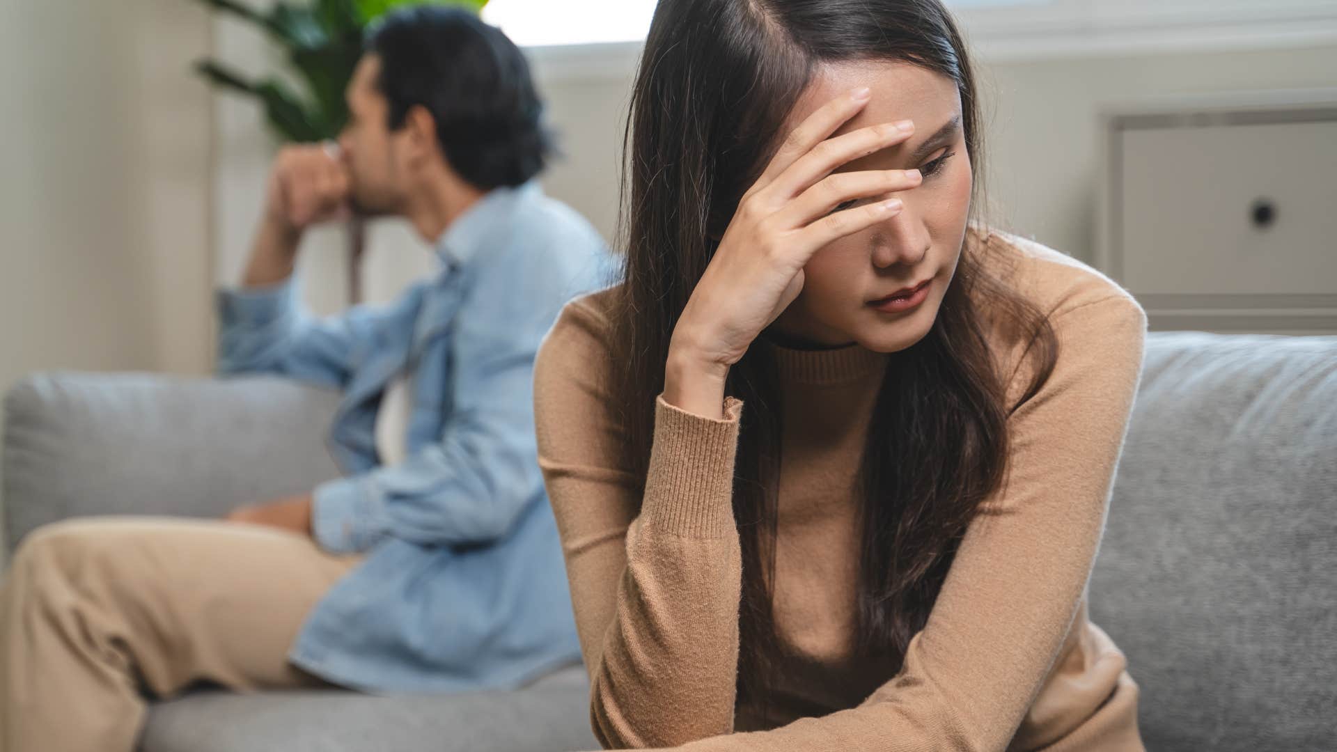 woman who no longer feels love growing apart