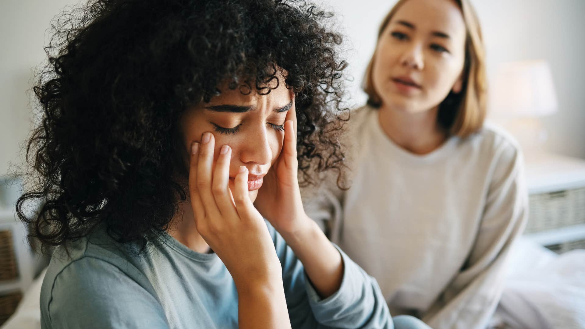 entitled woman seeking praise for the bare minimum